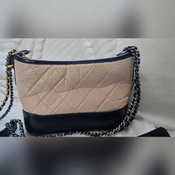 Chanel Gabrielle Small Hobo Bag Beige Black Quilted Calfskin | Two-Tone Chain - Picture 3 of 14